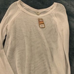 Knit long sleeve lightweight Cammy. New with tags